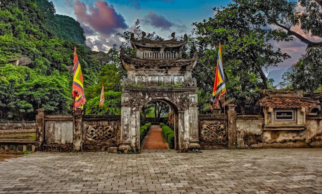 Main Gate, Hoa Lu