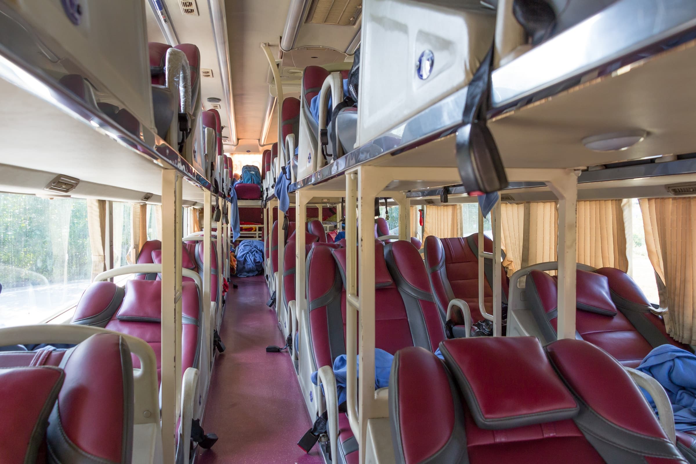 File:Thaco Mobihome sleeper bus interior.jpg