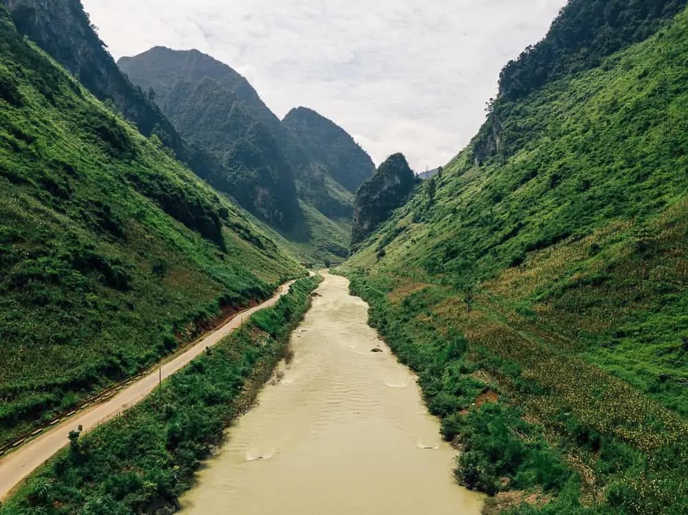 Mountain pass road between Dong Van and Meo Vac on the Ha Giang Loop.