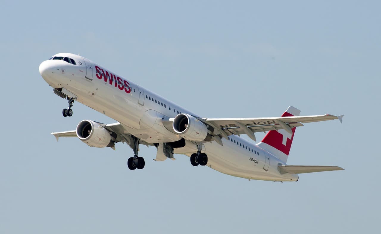airbus a321, swiss airlines, airport zurich, jet, aviation, transport, airport, plane, flight, departure, a321, swiss, zrh, airbus a321, airbus a321, a321, a321, a321, a321, a321