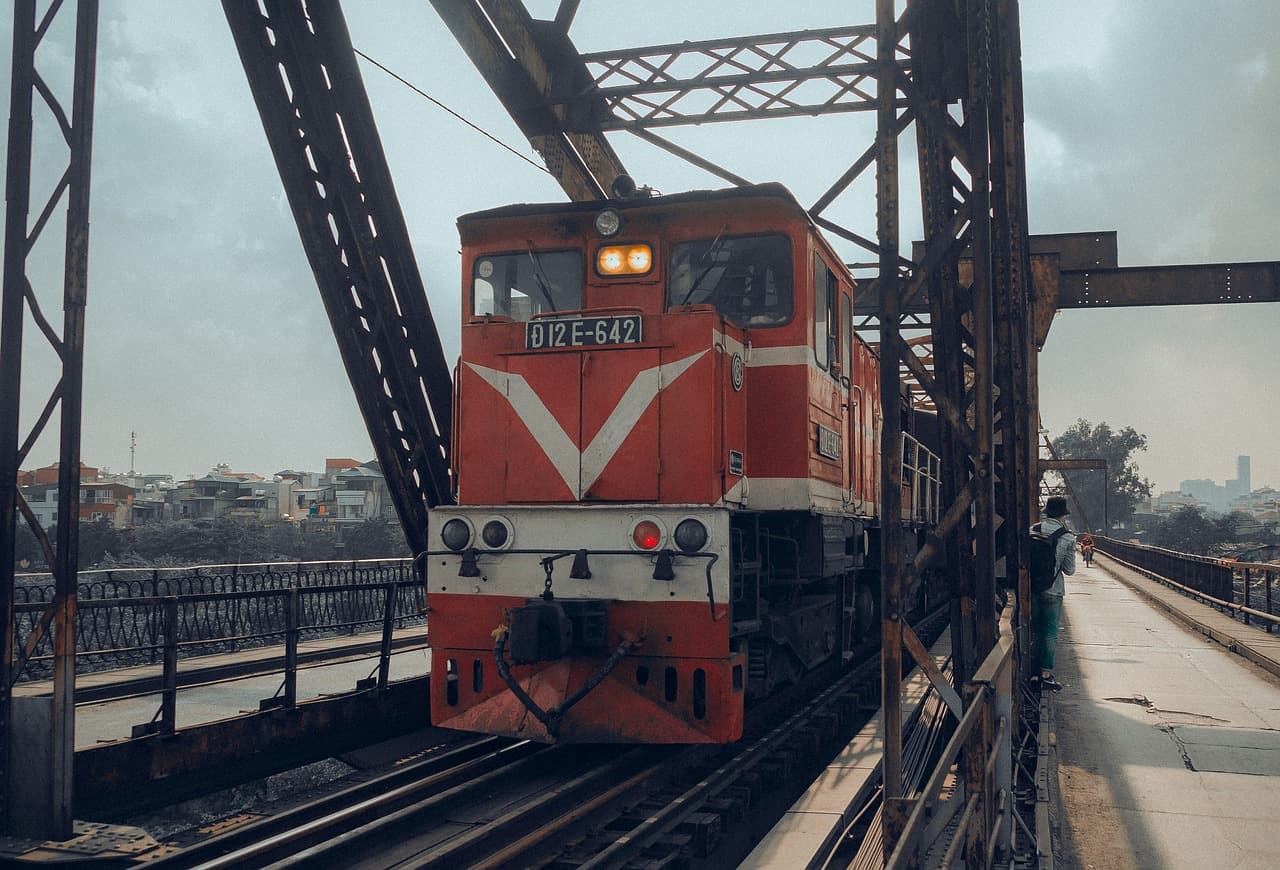 Hanoi to Sapa day train 2026: a Vietnam travel guide to fares and daytime alternatives